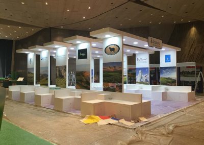 Diseño y construcción de stands por Silom Eventos